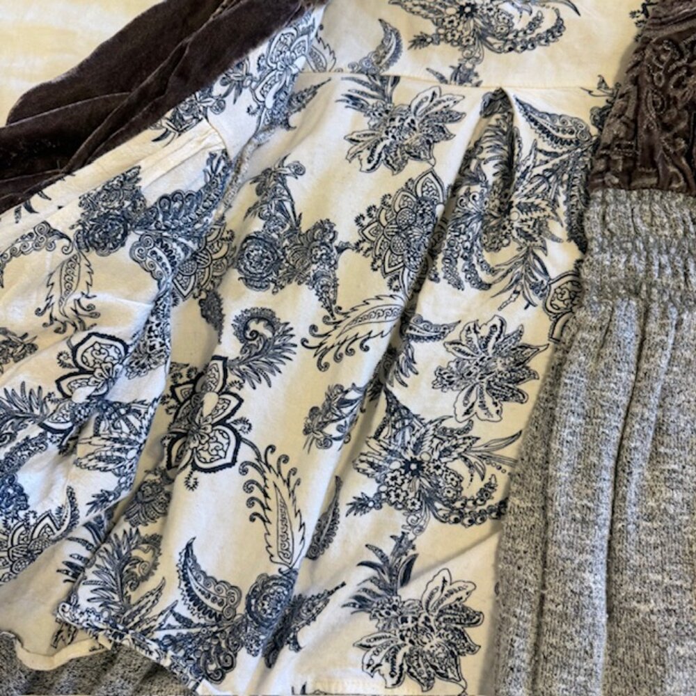 Gimmicks by BKE/Buckle Pieced Velvet Open Front Cardigan Sweater/Jacket - Large - Picture 12 of 12